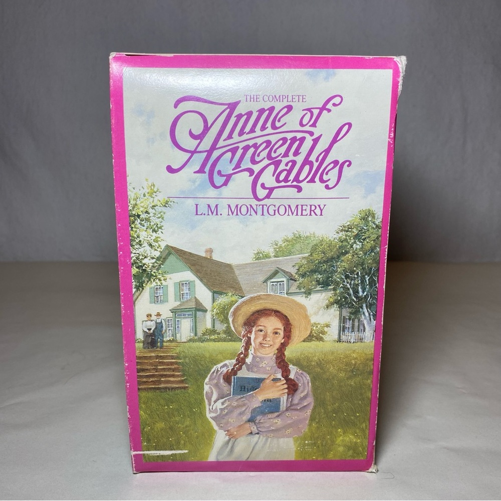 Anne Of Green Gables Complete 8-Book Box Set L.M. Montgomery Paperback Vintage - Picture 3 of 16